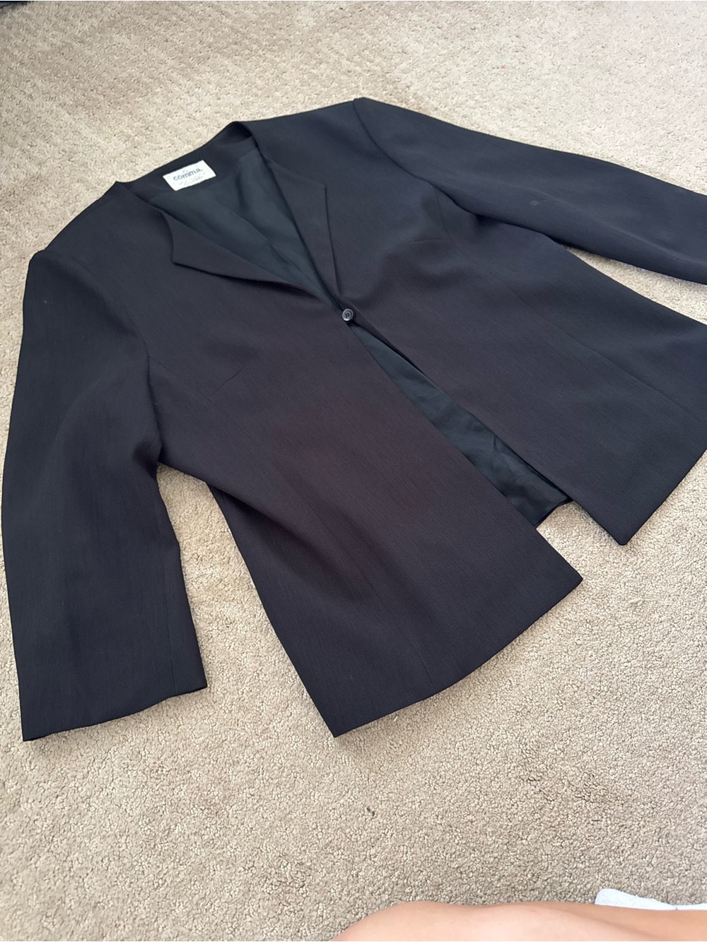 Black Single-Button Tailored Blazer